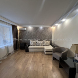 Продам квартиру, Героев Харькова просп. , 1 кім., 40 м², евроремонт
