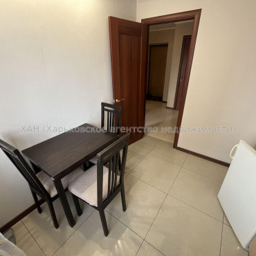 Продам квартиру, Героев Харькова просп. , 1 кім., 40 м², евроремонт 