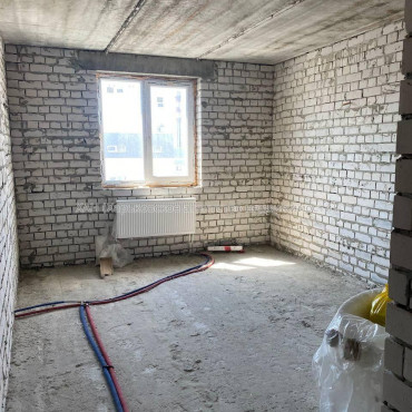 Продам квартиру, Полтавский Шлях ул. , 1 кім., 42 м², без внутренних работ 