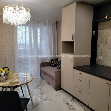 Продам квартиру, Льва Ландау просп. , 1  ком., 41 м², евроремонт 