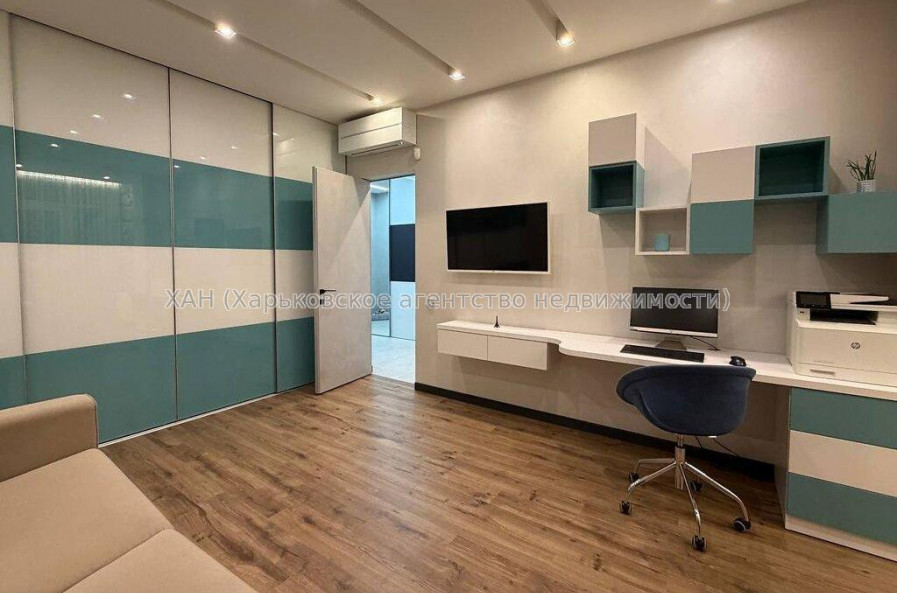 Продам квартиру, Дмитрия Антоненко ул. , 3  ком., 103.80 м², евроремонт 