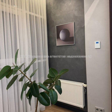 Продам квартиру, Дмитрия Антоненко ул. , 3  ком., 103.80 м², евроремонт 