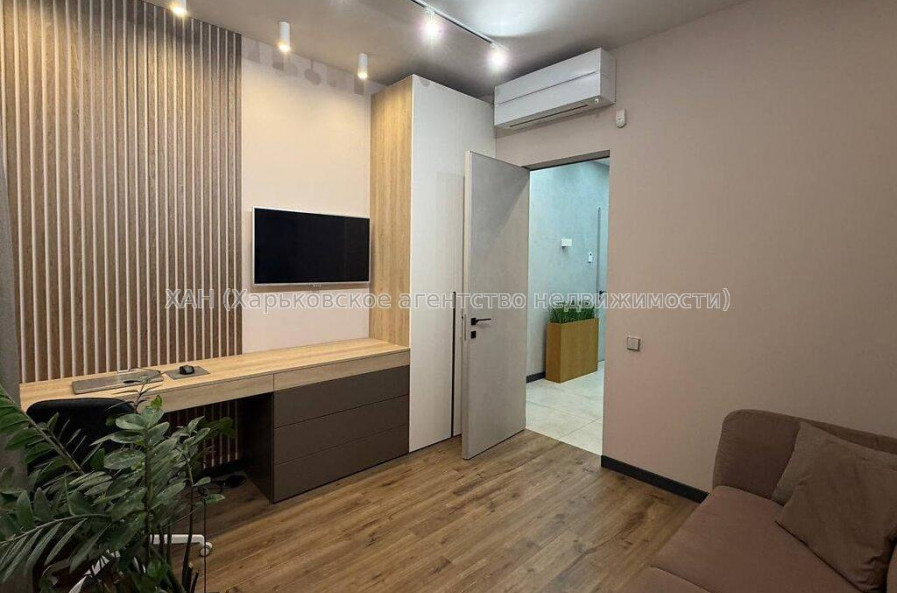 Продам квартиру, Дмитрия Антоненко ул. , 3  ком., 103.80 м², евроремонт 