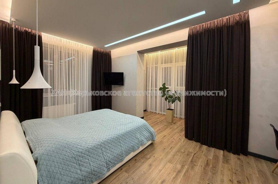 Продам квартиру, Дмитрия Антоненко ул. , 3  ком., 103.80 м², евроремонт 