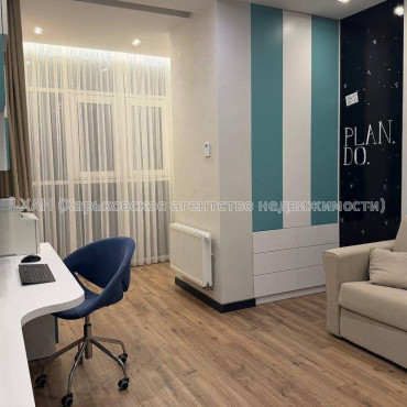 Продам квартиру, Дмитрия Антоненко ул. , 3  ком., 103.80 м², евроремонт 