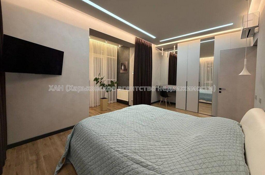 Продам квартиру, Дмитрия Антоненко ул. , 3  ком., 103.80 м², евроремонт 