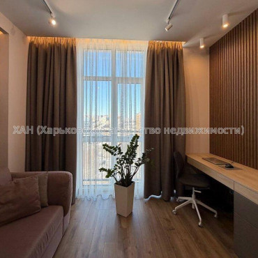 Продам квартиру, Дмитрия Антоненко ул. , 3  ком., 103.80 м², евроремонт 