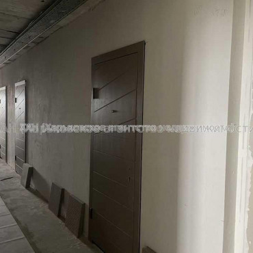 Продам квартиру, Героев Харькова просп. , 1 кім., 21 м², без внутренних работ 