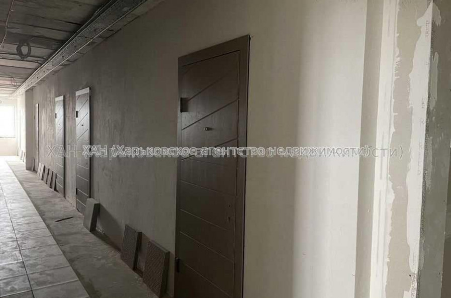 Продам квартиру, Героев Харькова просп. , 1 кім., 21 м², без внутренних работ 