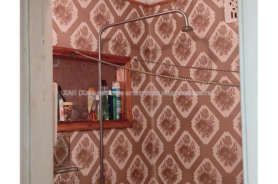 Продам квартиру, Садовый пер. , 2 кім., 42 м², косметический ремонт 