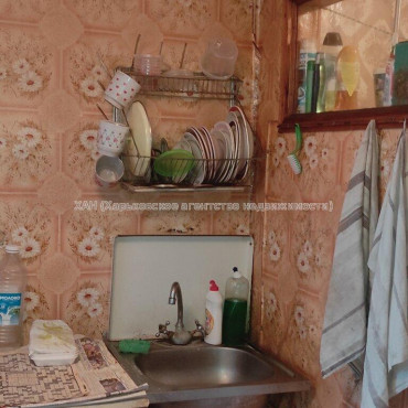 Продам квартиру, Садовый пер. , 2 кім., 42 м², косметический ремонт 