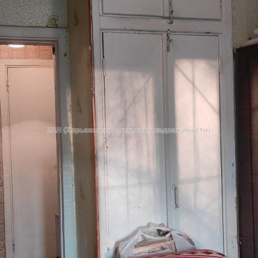 Продам квартиру, Садовый пер. , 2 кім., 42 м², косметический ремонт 