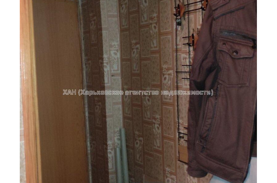 Продам квартиру, Садовый пер. , 2 кім., 42 м², косметический ремонт 