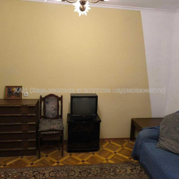 Продам квартиру, Людвига Свободы просп. , 1 кім., 29 м², косметический ремонт 