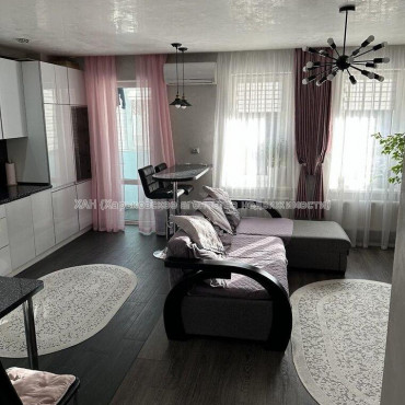 Продам квартиру, Петра Григоренко пр-т , 1 кім., 38.30 м², капитальный ремонт 