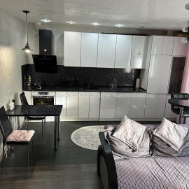 Продам квартиру, Петра Григоренко пр-т , 1 кім., 38.30 м², капитальный ремонт