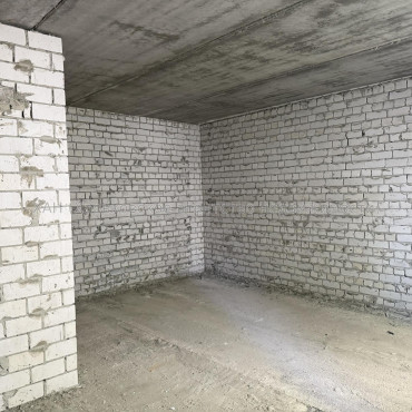 Продам квартиру, Мира ул. , 1 кім., 48.10 м², без внутренних работ 