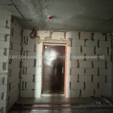 Продам квартиру, Гвардейцев Широнинцев ул. , 3  ком., 87 м², без внутренних работ 