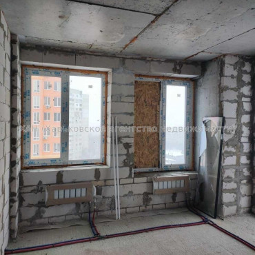 Продам квартиру, Гвардейцев Широнинцев ул. , 3  ком., 87 м², без внутренних работ 