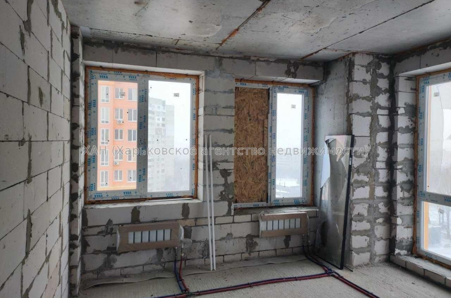 Продам квартиру, Гвардейцев Широнинцев ул. , 3  ком., 87 м², без внутренних работ 