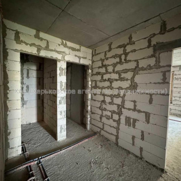 Продам квартиру, Гвардейцев Широнинцев ул. , 3  ком., 87 м², без внутренних работ 