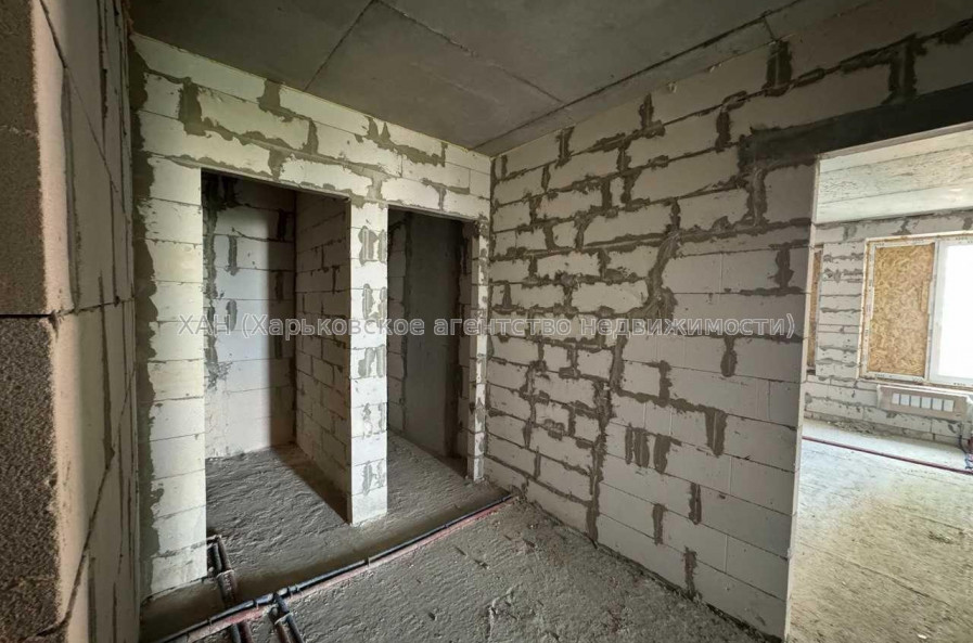 Продам квартиру, Гвардейцев Широнинцев ул. , 3  ком., 87 м², без внутренних работ 