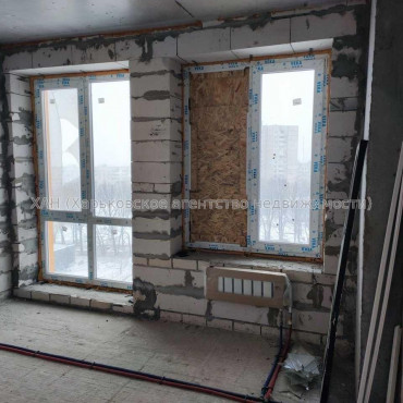 Продам квартиру, Гвардейцев Широнинцев ул. , 3  ком., 87 м², без внутренних работ 