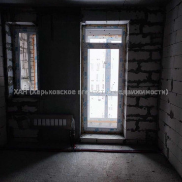 Продам квартиру, Гвардейцев Широнинцев ул. , 3  ком., 87 м², без внутренних работ 