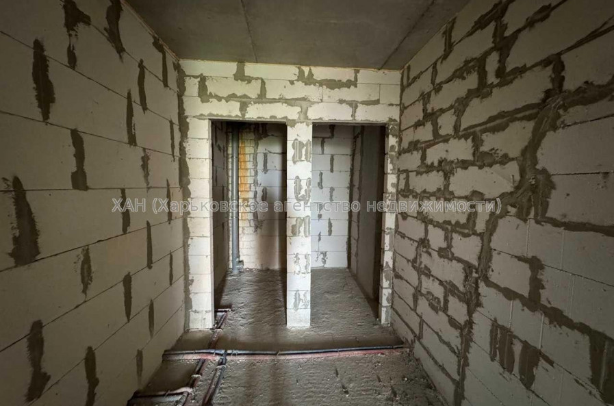 Продам квартиру, Гвардейцев Широнинцев ул. , 3  ком., 87 м², без внутренних работ 