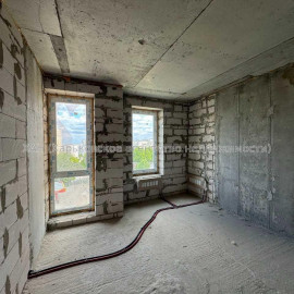 Продам квартиру, Гвардейцев Широнинцев ул. , 3  ком., 87 м², без внутренних работ