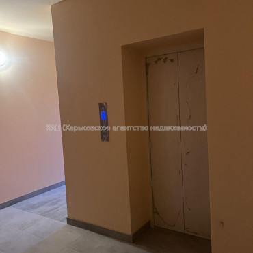 Продам квартиру, Букова ул. , 2 кім., 61 м², без внутренних работ 