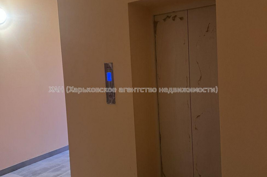 Продам квартиру, Букова ул. , 2 кім., 61 м², без внутренних работ 