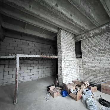 Продам квартиру, Букова ул. , 2 кім., 61 м², без внутренних работ 