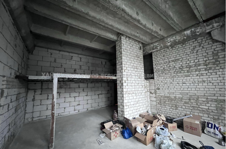 Продам квартиру, Букова ул. , 2 кім., 61 м², без внутренних работ 