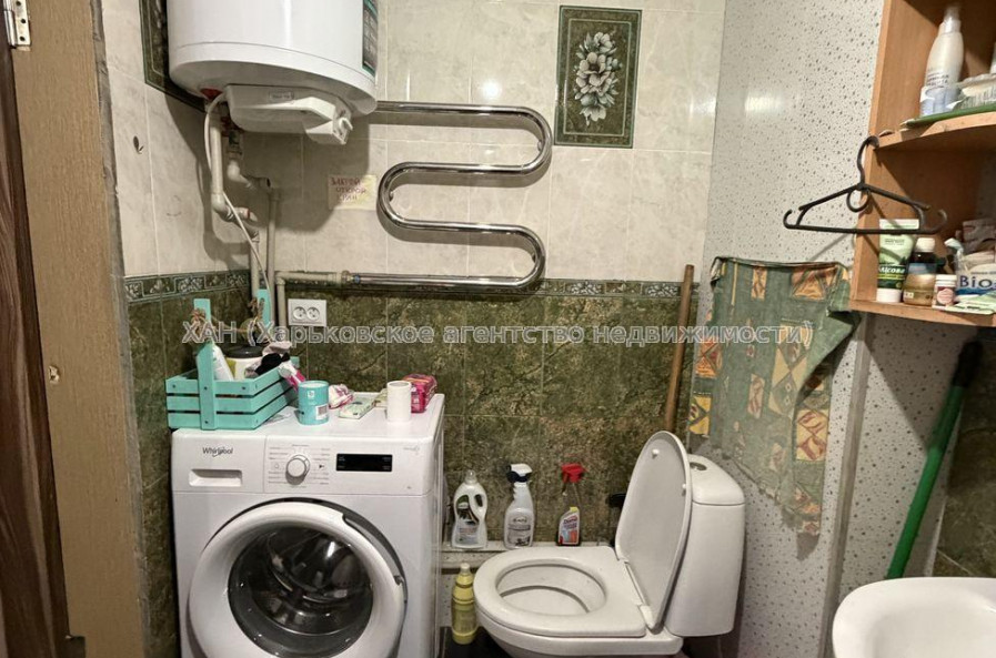 Продам квартиру, Лесопарковский 2-й пер. , 1 кім., 39.90 м², советский ремонт 