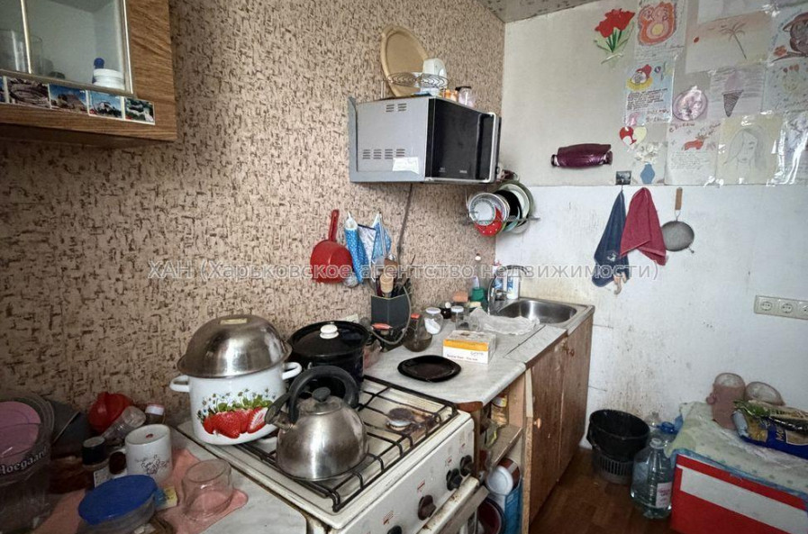 Продам квартиру, Лесопарковский 2-й пер. , 1 кім., 39.90 м², советский ремонт 