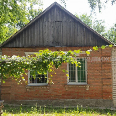 Продам дом, 37.20 м², 18 сот., частичный ремонт 