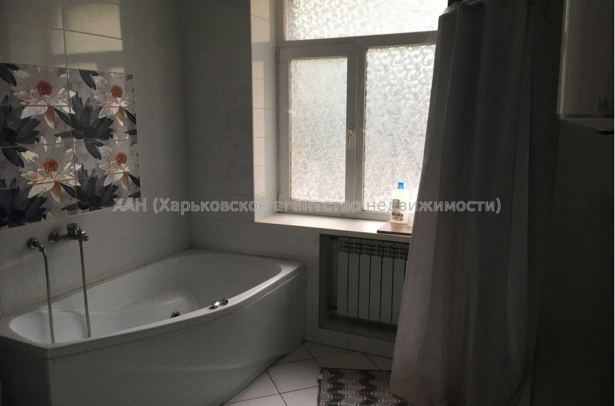 Продам квартиру, Мироносицкая ул. , 3  ком., 63 м², капитальный ремонт 