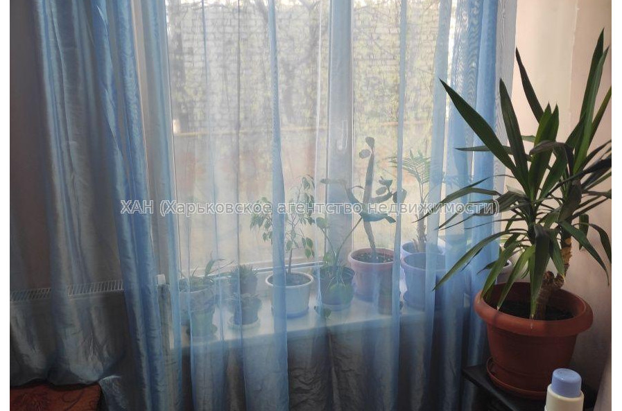 Продам квартиру, Ковтуна ул. , 1  ком., 24 м², советский ремонт 