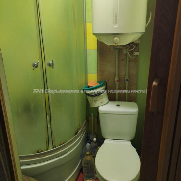 Продам квартиру, Ковтуна ул. , 1  ком., 24 м², советский ремонт 