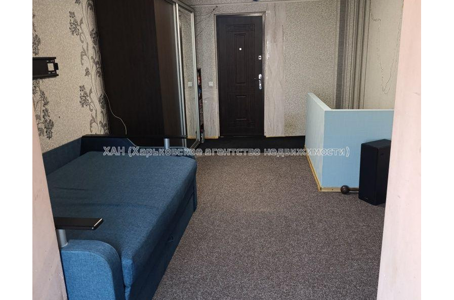 Продам квартиру, Ковтуна ул. , 1 кім., 24 м², советский ремонт 