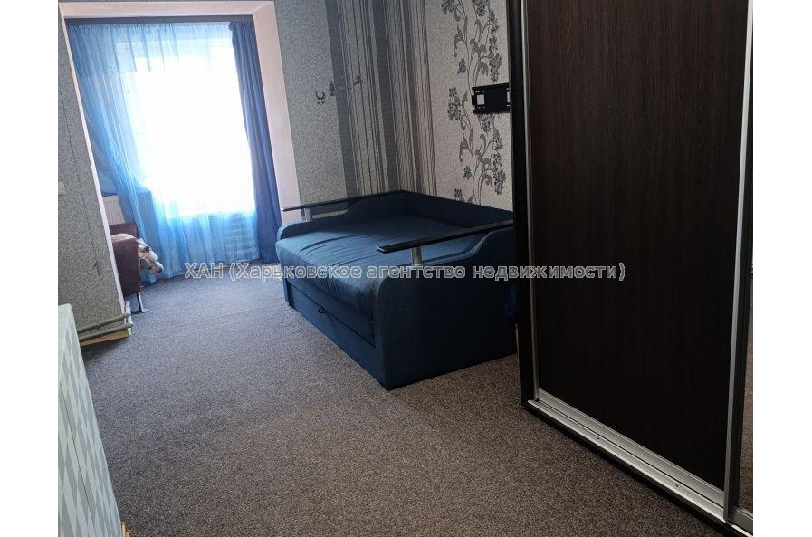 Продам квартиру, Ковтуна ул. , 1 кім., 24 м², советский ремонт 