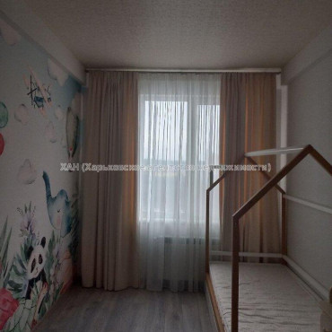 Продам квартиру, Балакирева пер. , 3  ком., 90.60 м², капитальный ремонт 