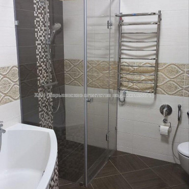 Продам квартиру, Балакирева пер. , 3  ком., 90.60 м², капитальный ремонт 