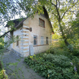 Продам будинок, Штурмовая ул. , 85 м², 9.30 соток, без ремонта