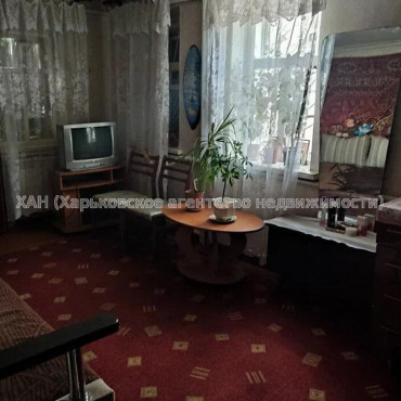 Продам дом, Павла Тычины ул. , 65 м², 1 сот., советский ремонт 