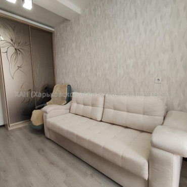 Продам квартиру, Библика ул. , 4 , 1 кім., 37.30 м², капитальный ремонт 