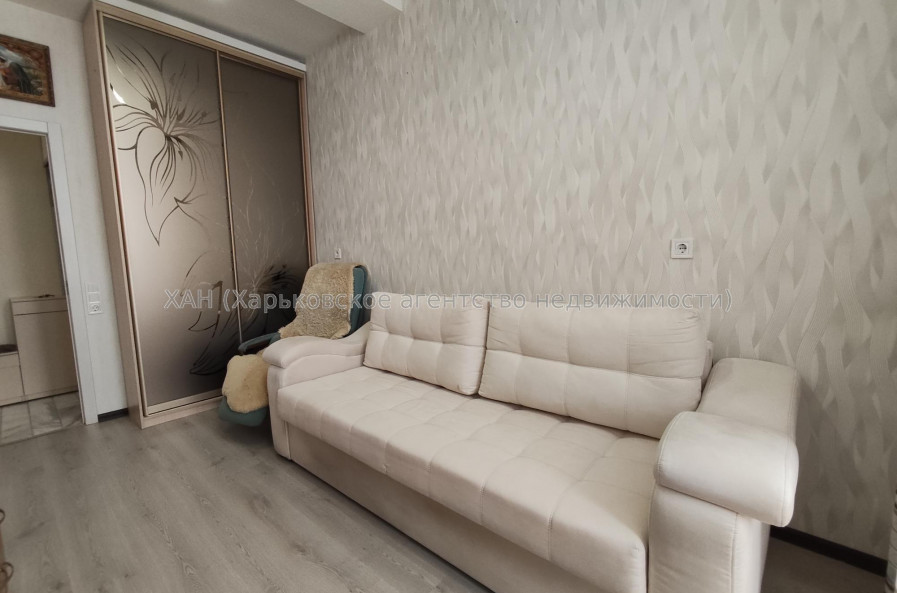 Продам квартиру, Библика ул. , 4 , 1 кім., 37.30 м², капитальный ремонт 