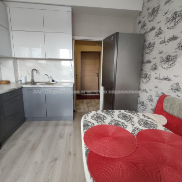 Продам квартиру, Библика ул. , 4 , 1 кім., 37.30 м², капитальный ремонт 