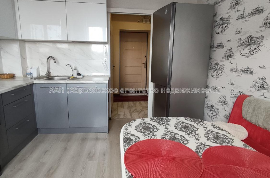 Продам квартиру, Библика ул. , 4 , 1 кім., 37.30 м², капитальный ремонт 
